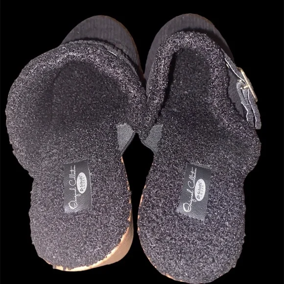 Clogs - Picture 3 of 4